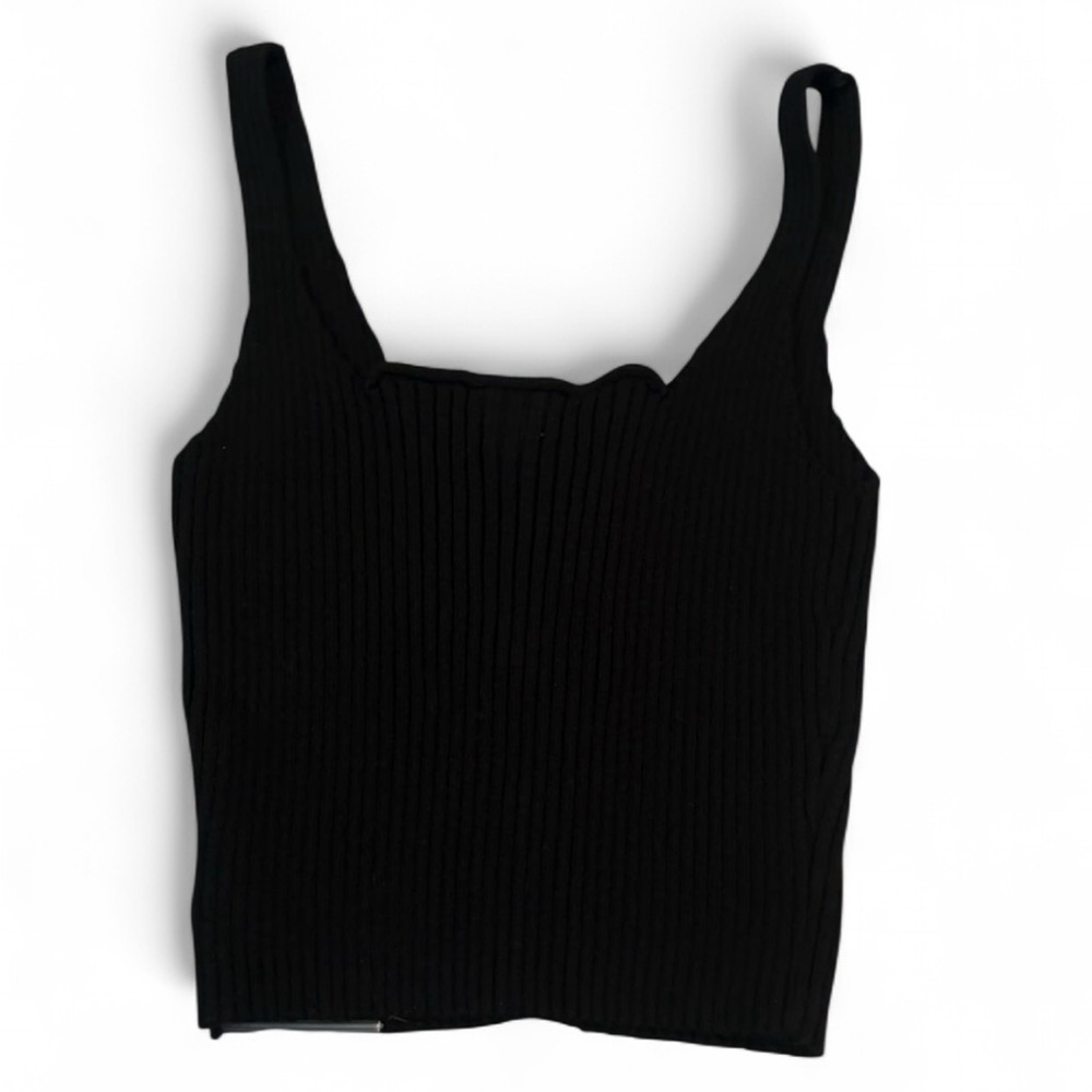 Uniq NWT Juniors Black Sweater Material Cropped Tank Top in size 1 Juniors - Picture 3 of 5